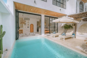 Villa Sunset: 2BR elegant villa in Central Canggu